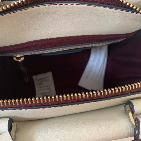Zara · Cream Navy Gold Handbag Crossbody Burgundy Lining - Zara Basic Collection - Picture 12 of 16